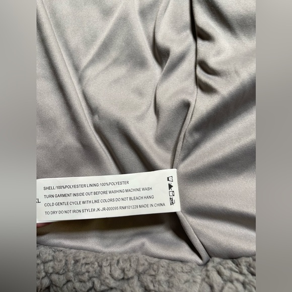 Gray Fuzzy Jacket - Picture 5 of 7